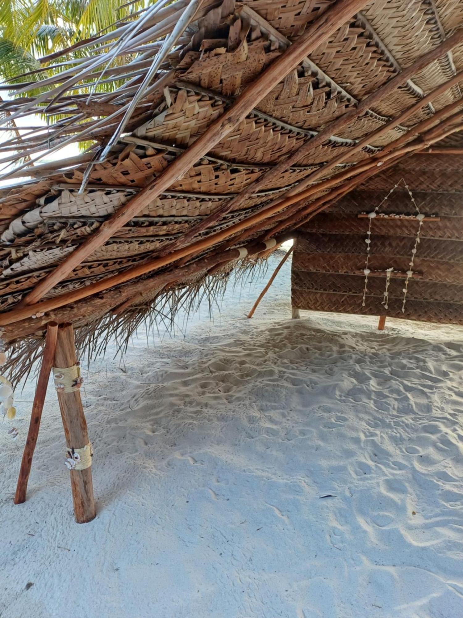 Poemanahere Island Camping A Maupiti Te-Fare-Arii エクステリア 写真