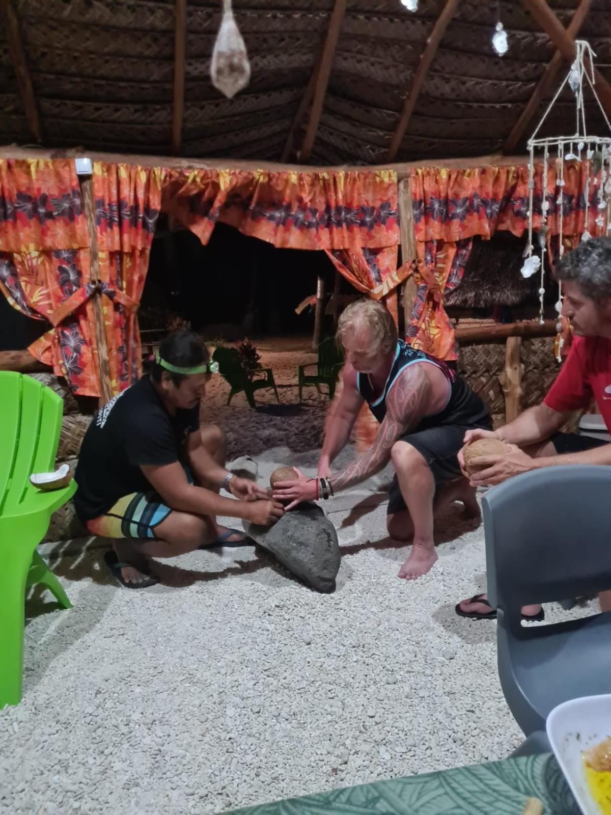 Poemanahere Island Camping A Maupiti Te-Fare-Arii エクステリア 写真